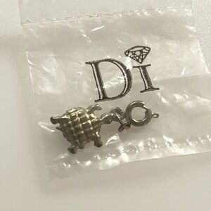 Diamond International “Turtle” Charm for Bracelet New